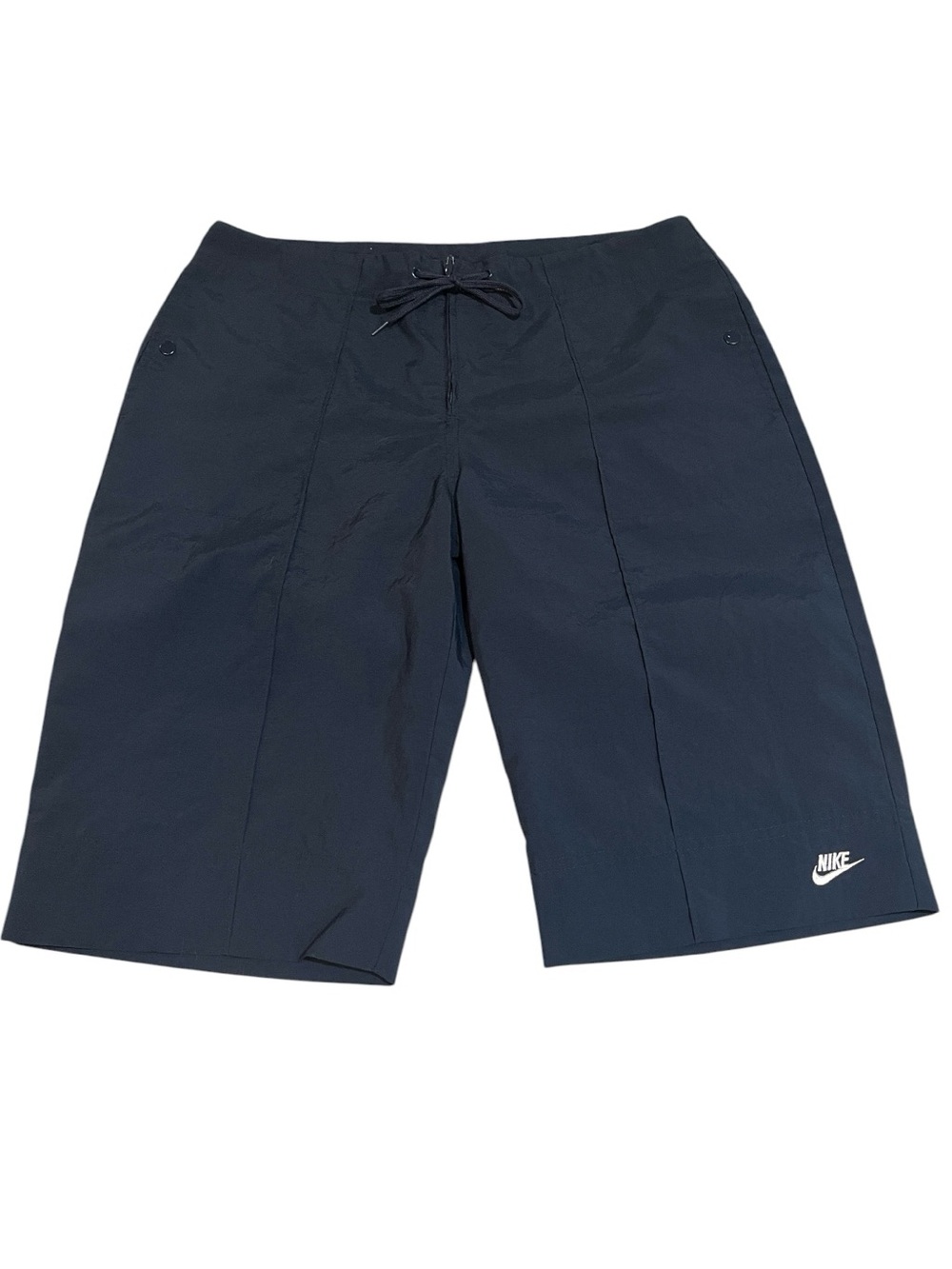 NIKE WOMENS LIGHTWEIGHT BERMUDA LENGTH SHORTS NAVY BLUE SIZE MEDIUM